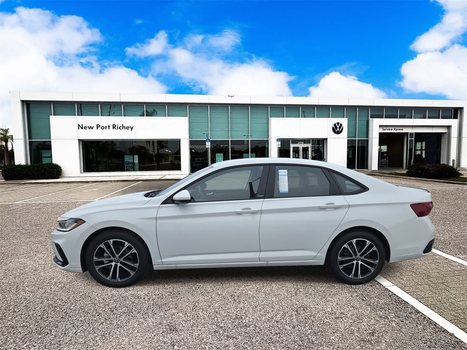 Thumbnail: 2026 Volkswagen Jetta - 5