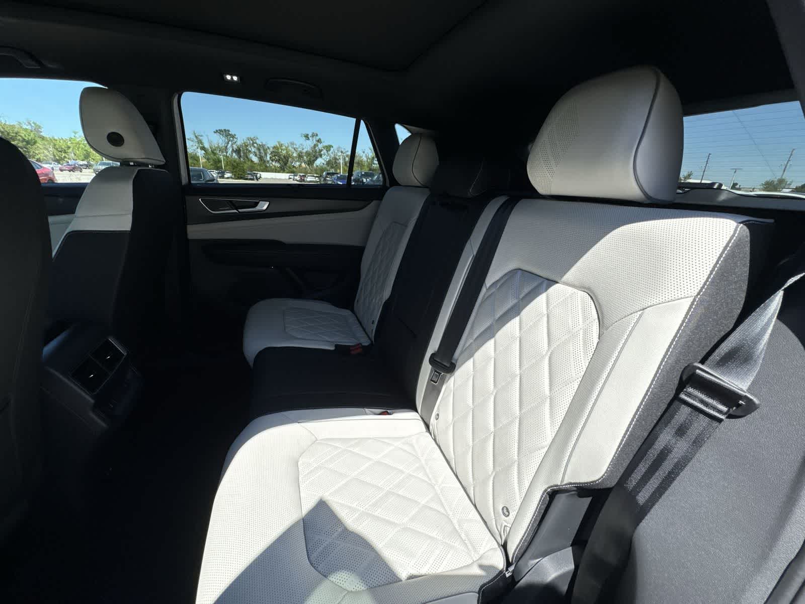 Thumbnail: 2026 Volkswagen Atlas - 19