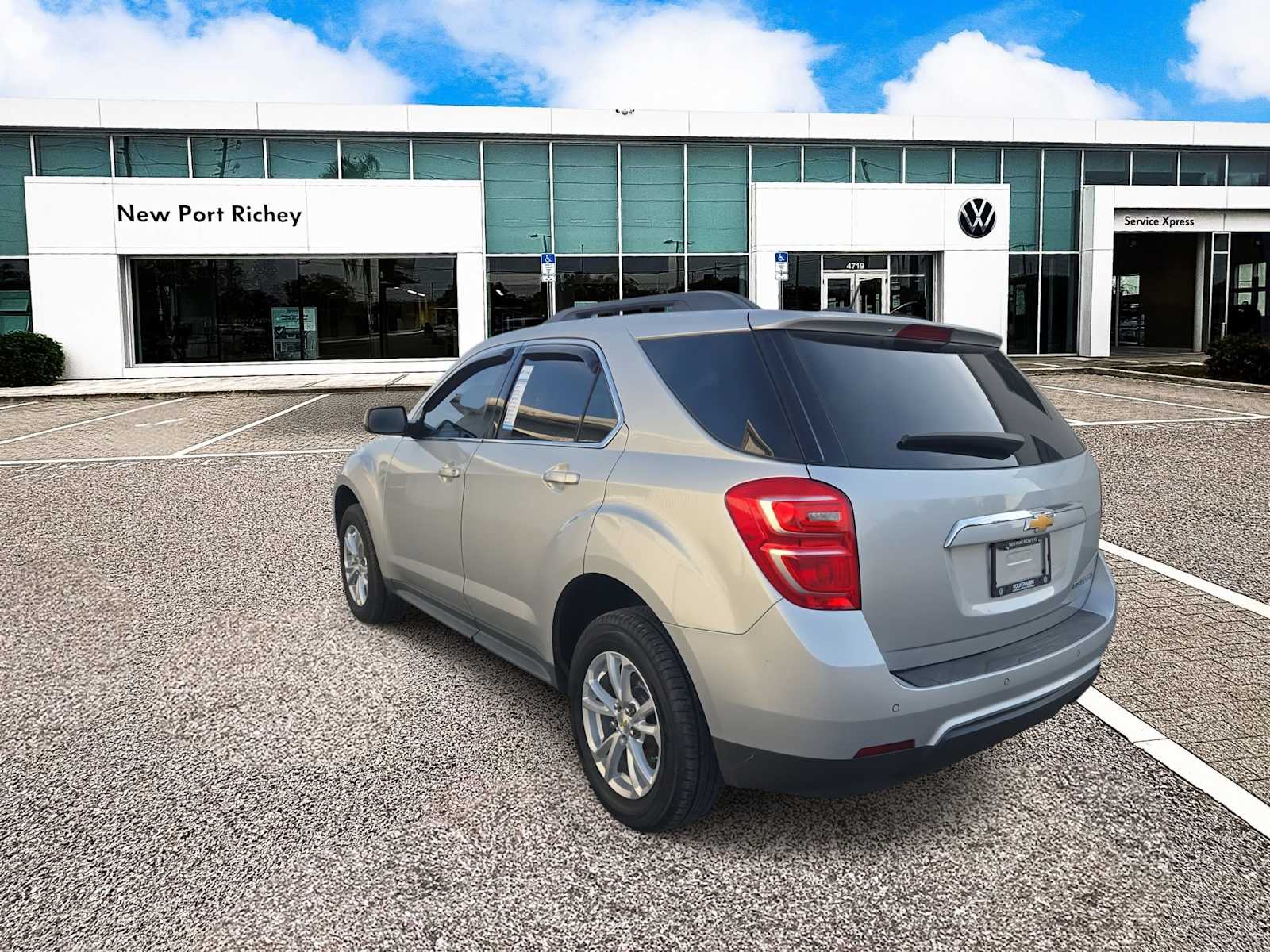 Thumbnail: 2016 Chevrolet Equinox - 6