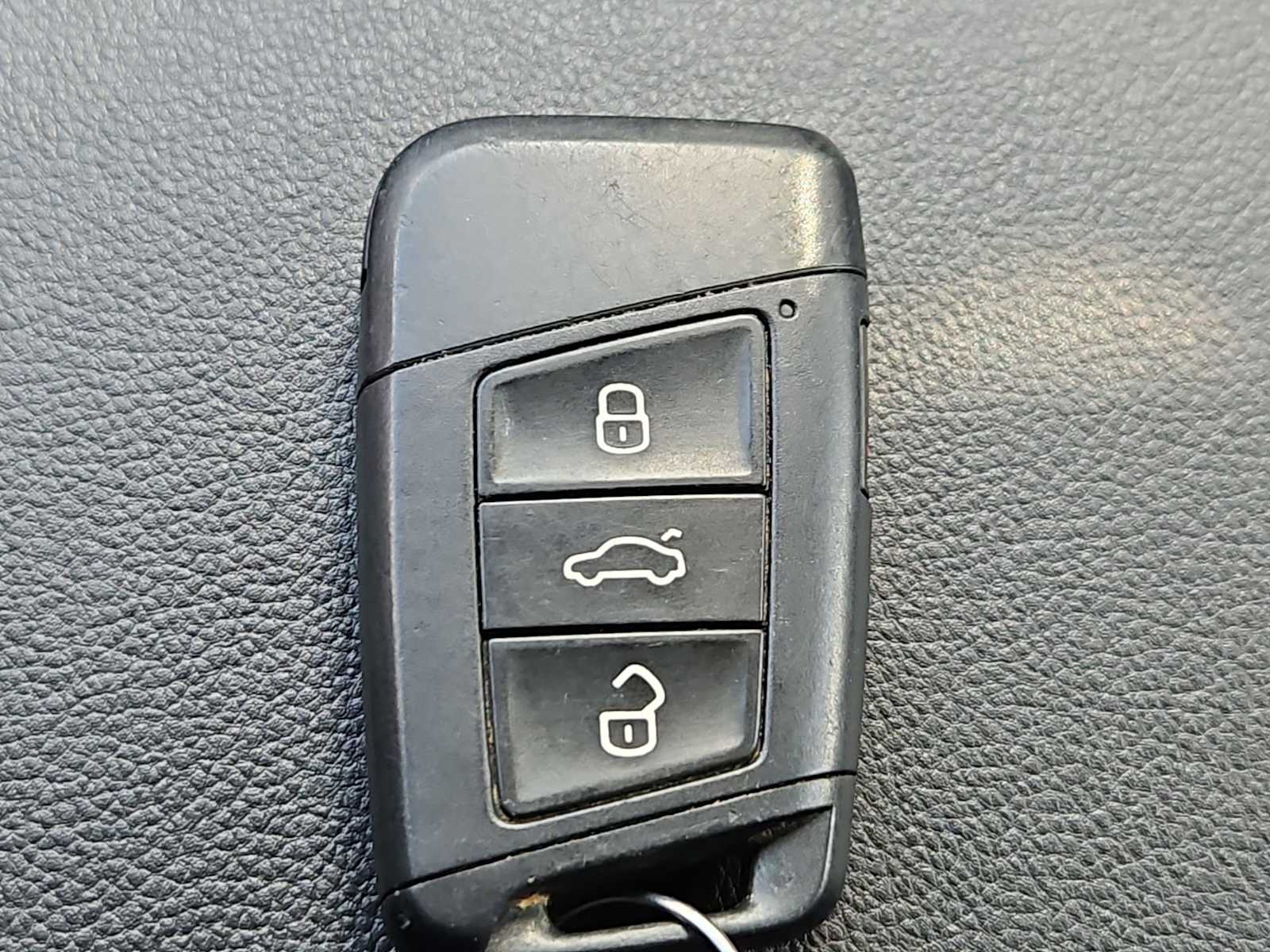 Thumbnail: 2018 Volkswagen Atlas - 34