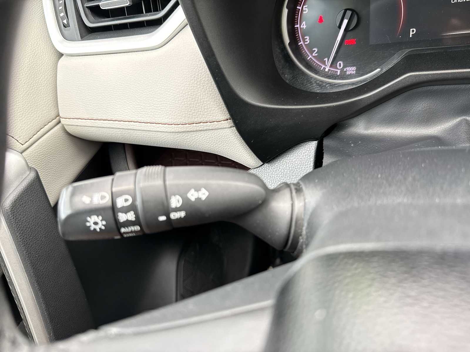 Thumbnail: 2020 Toyota RAV4 - 27