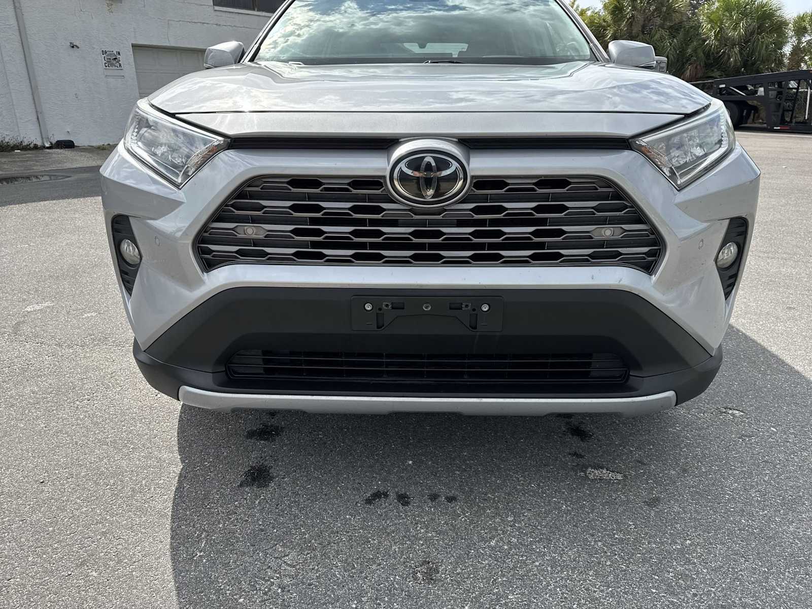 Thumbnail: 2020 Toyota RAV4 - 9