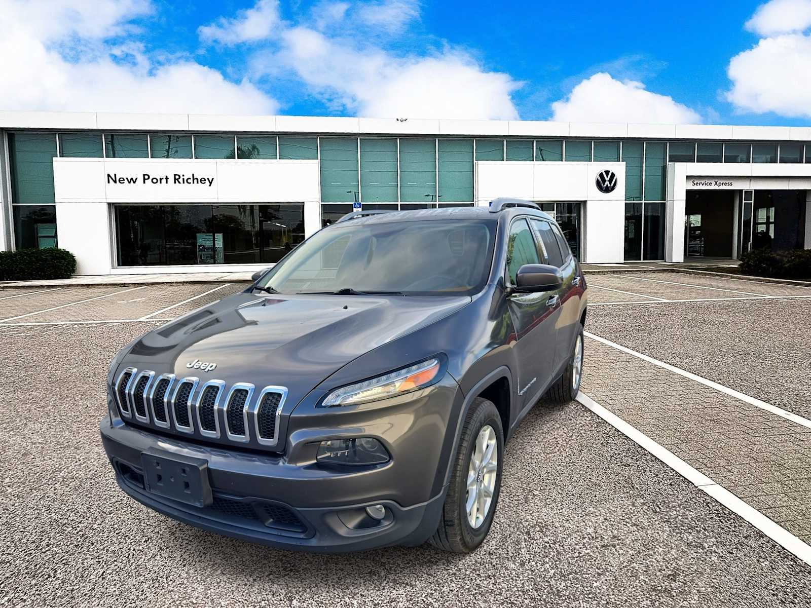 Thumbnail: 2017 Jeep Cherokee - 4