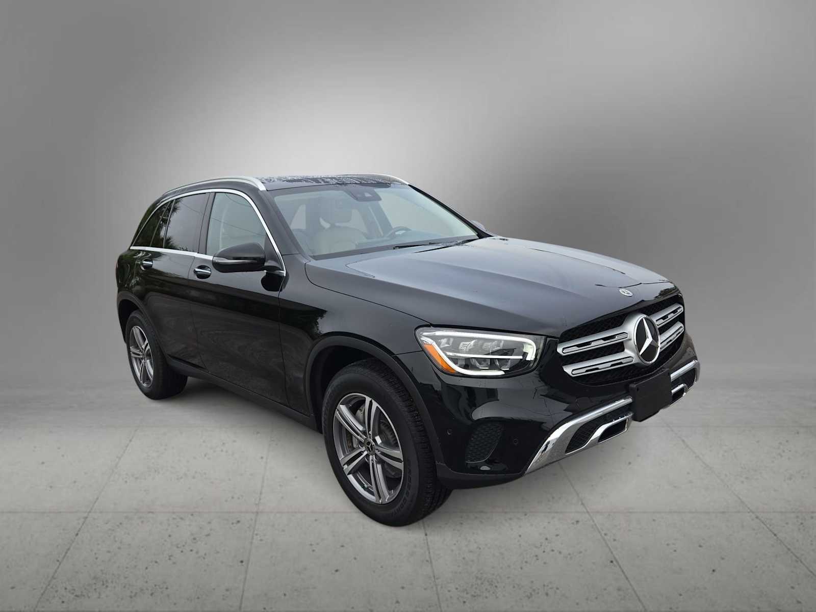 Thumbnail: 2022 Mercedes-Benz GLC - 2