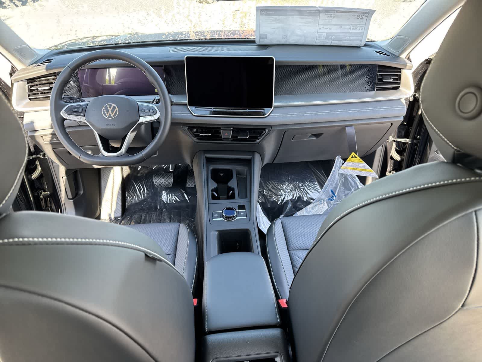 Thumbnail: 2026 Volkswagen Tiguan - 14