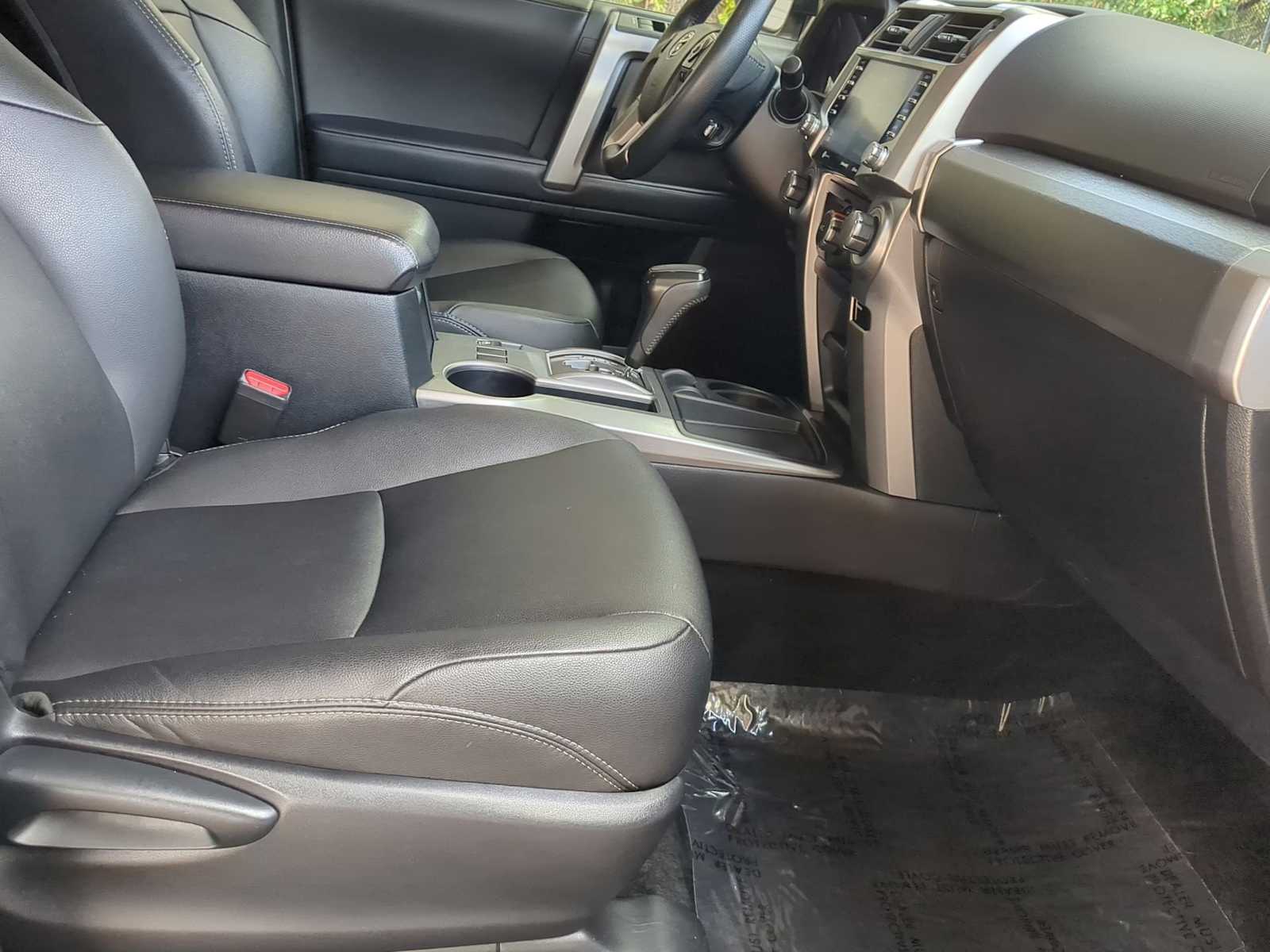 Thumbnail: 2022 Toyota 4Runner - 21