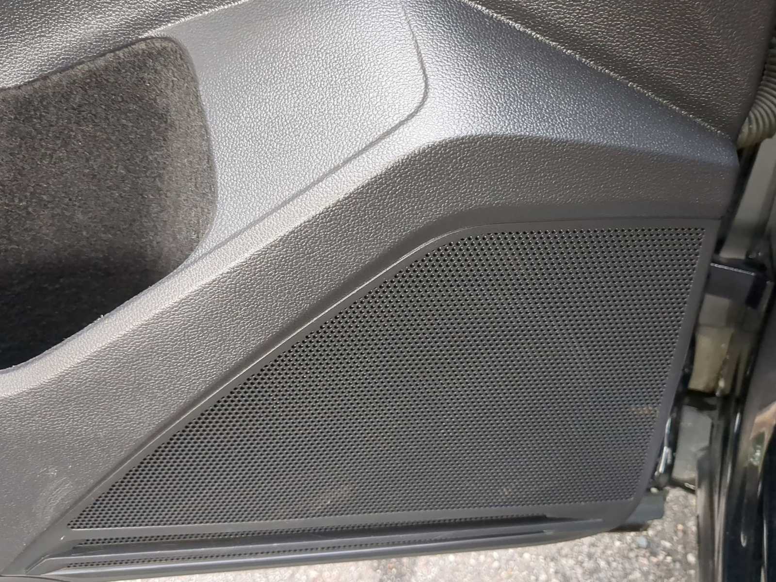 2023 Volkswagen Tiguan 2.0T 28