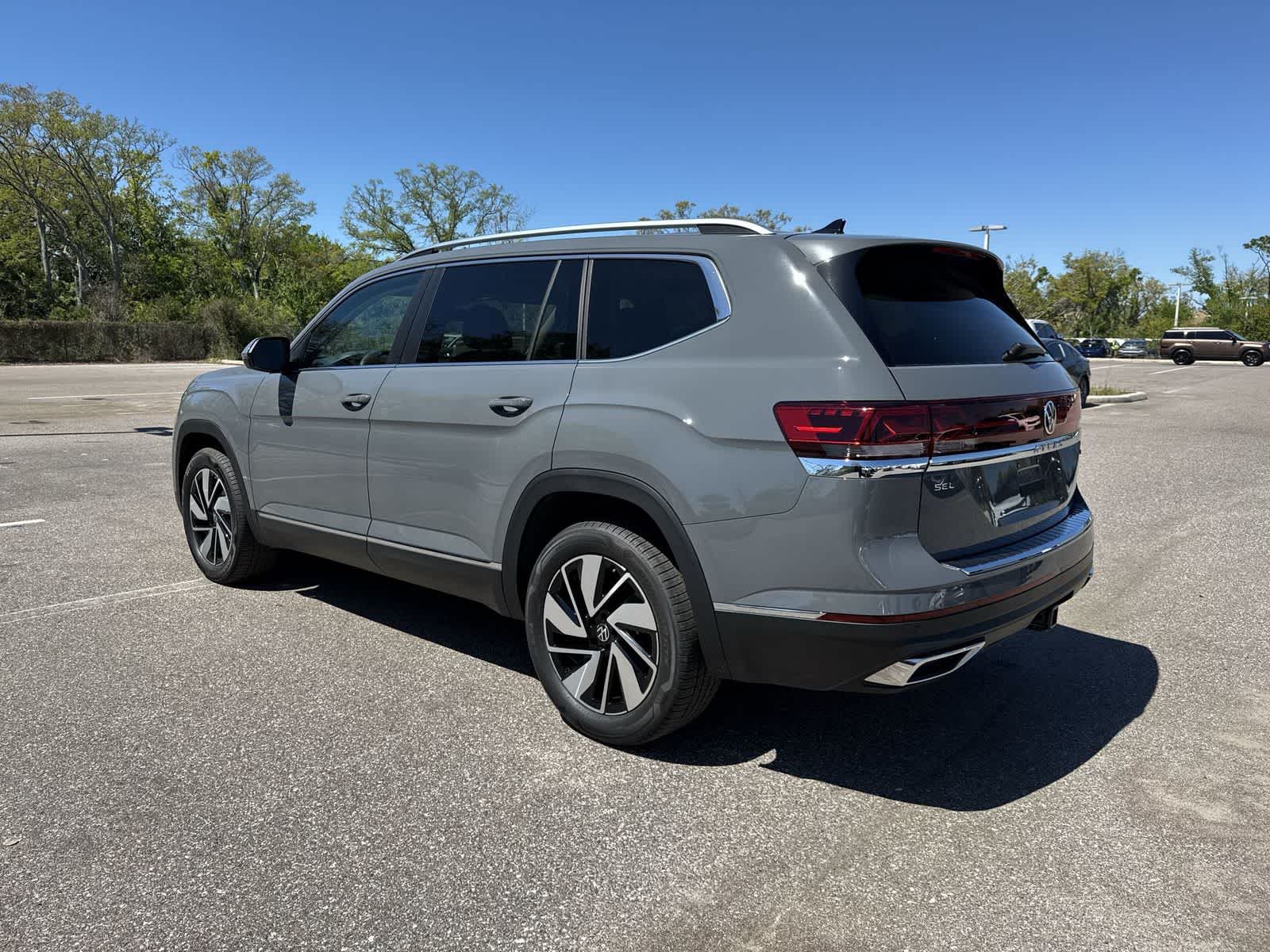 Thumbnail: 2026 Volkswagen Atlas - 4