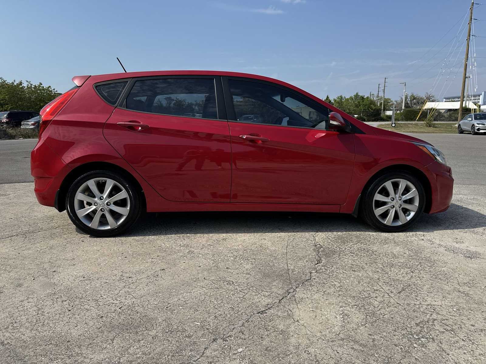 Thumbnail: 2013 Hyundai Accent - 7