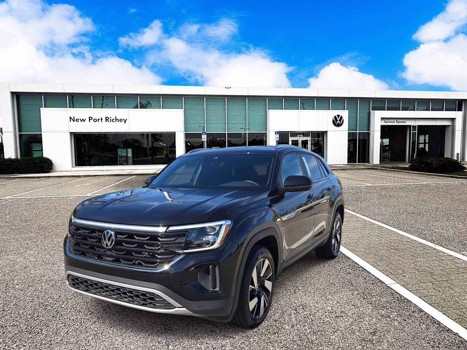 Thumbnail: 2024 Volkswagen Atlas - 4