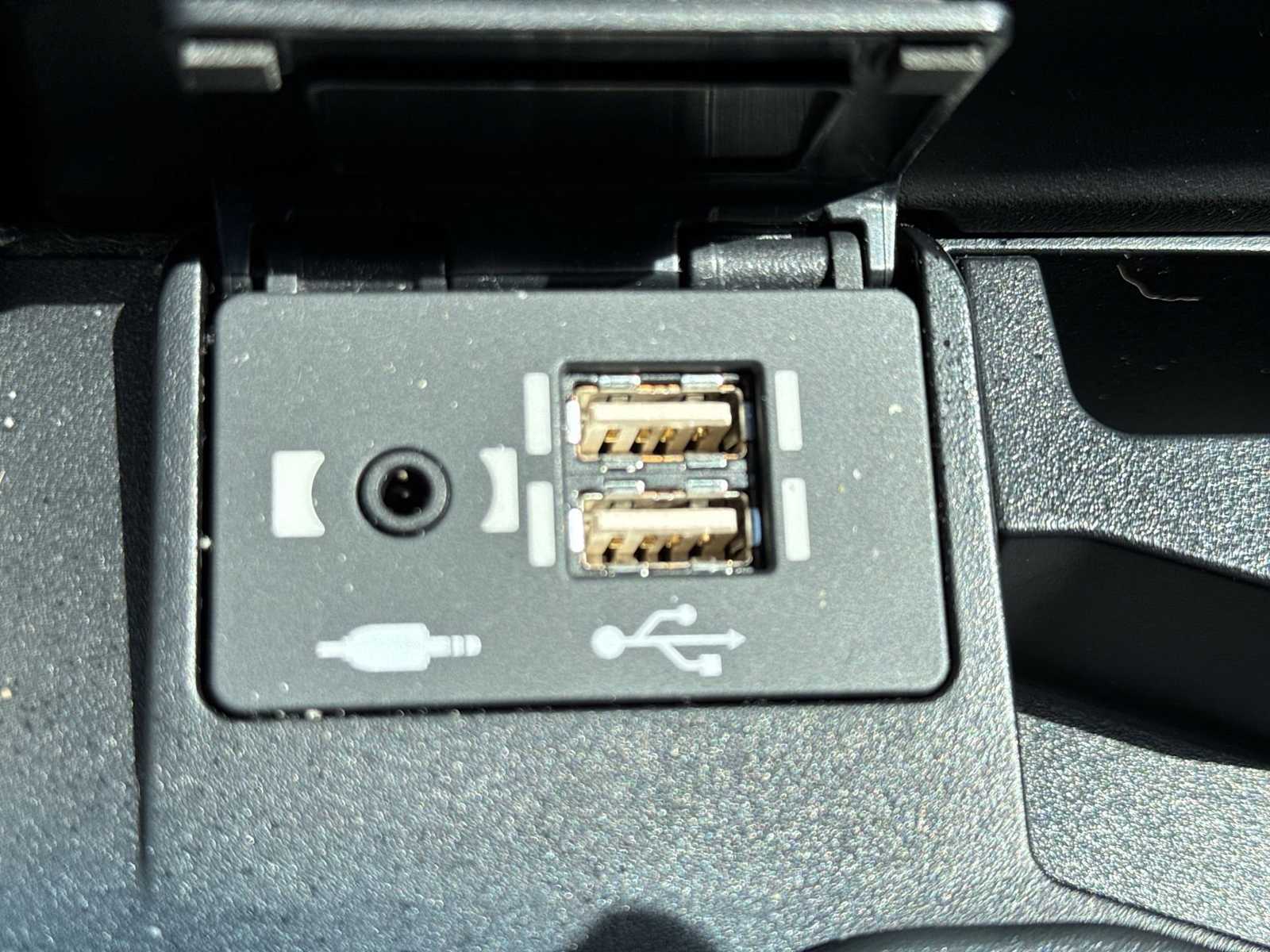 Thumbnail: 2021 Lexus ES - 31