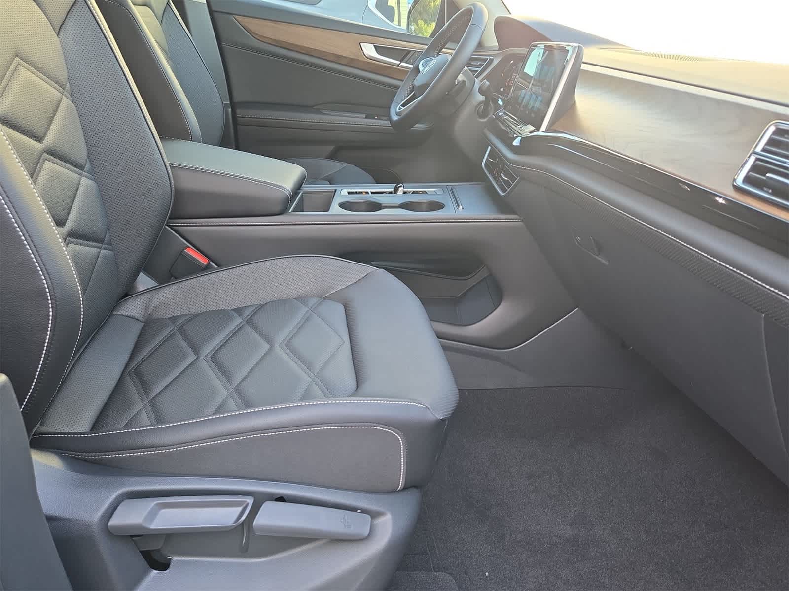 Thumbnail: 2026 Volkswagen Atlas - 21