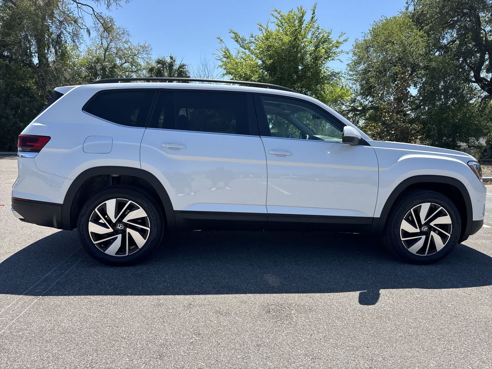 Thumbnail: 2026 Volkswagen Atlas - 6