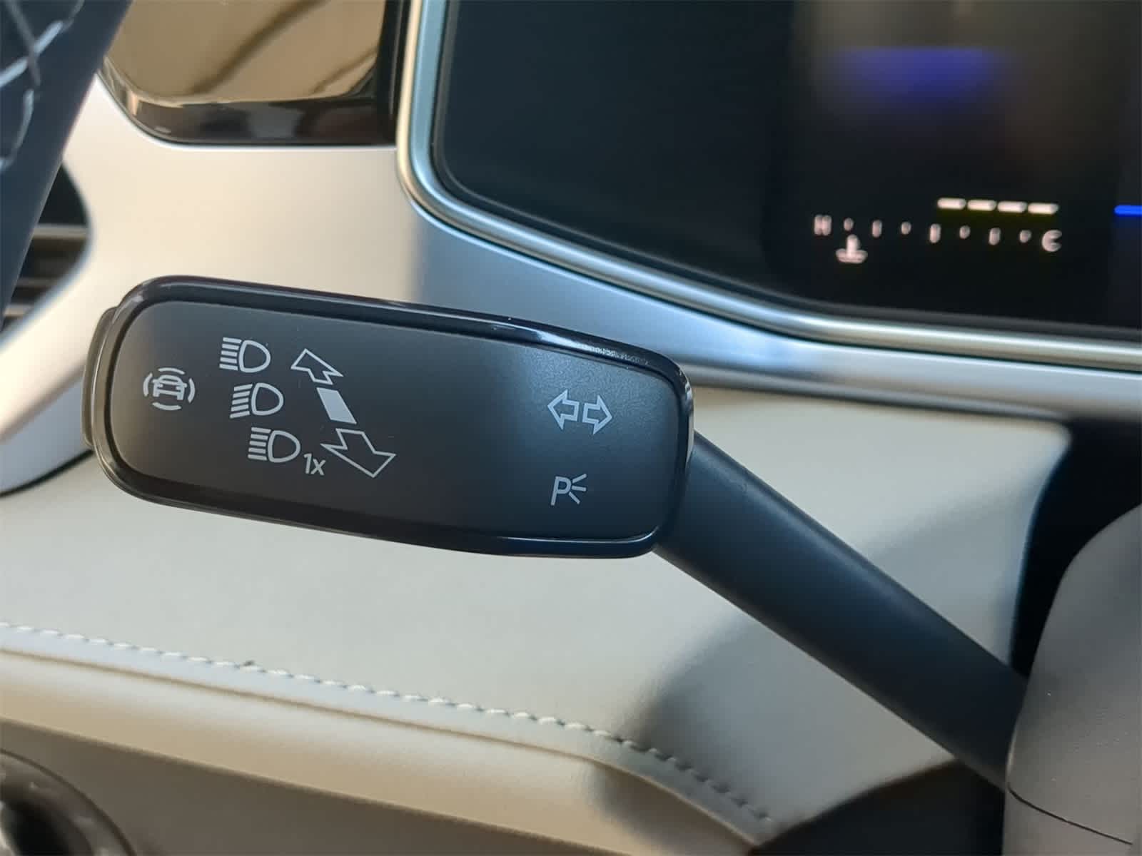 Thumbnail: 2025 Volkswagen Taos - 26