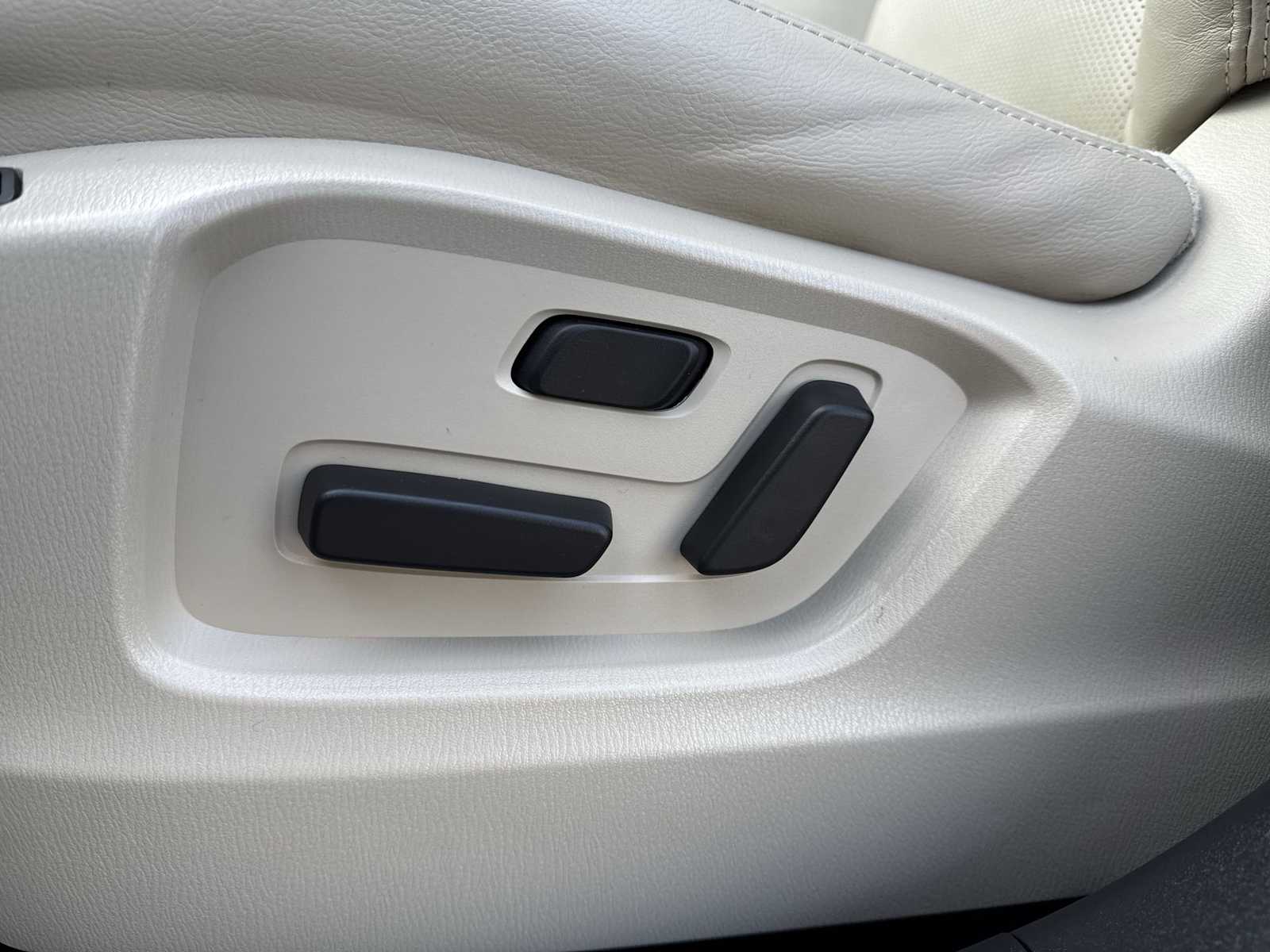 Thumbnail: 2023 Mazda CX-9 - 16