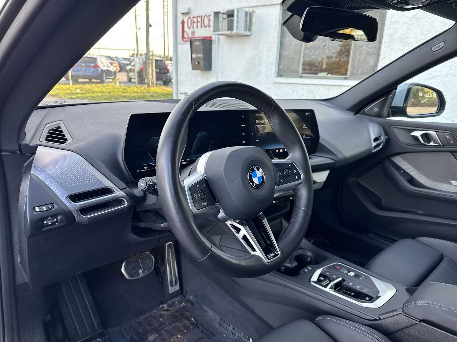 Thumbnail: 2025 BMW 2 Series - 2