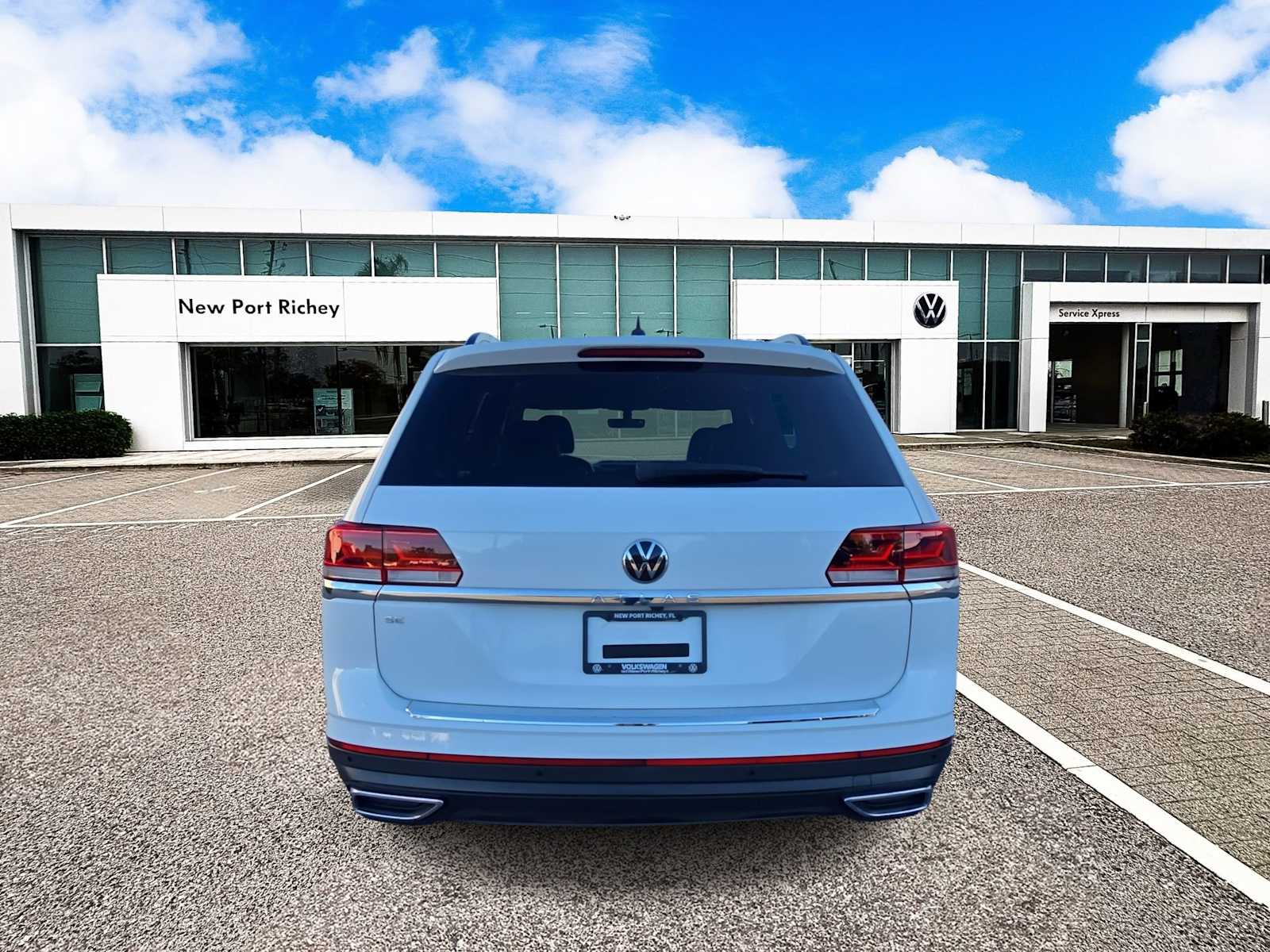 Thumbnail: 2022 Volkswagen Atlas - 7