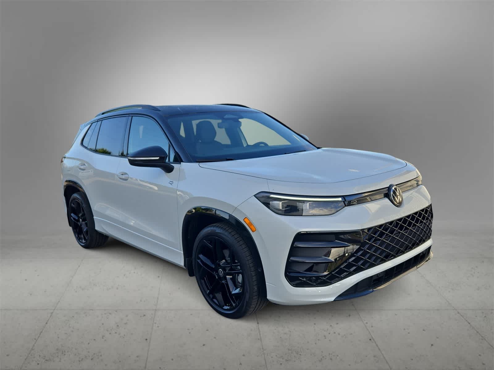 Thumbnail: 2025 Volkswagen Tiguan - 2