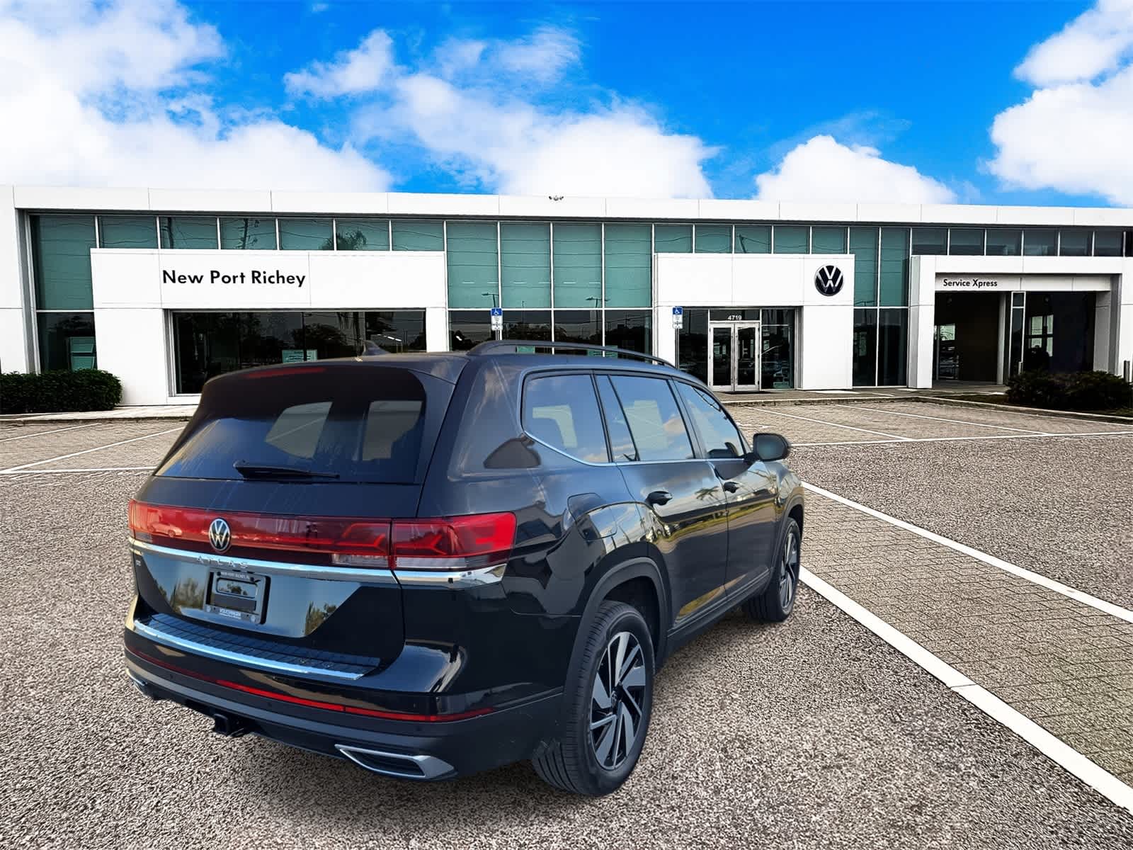 Thumbnail: 2026 Volkswagen Atlas - 8