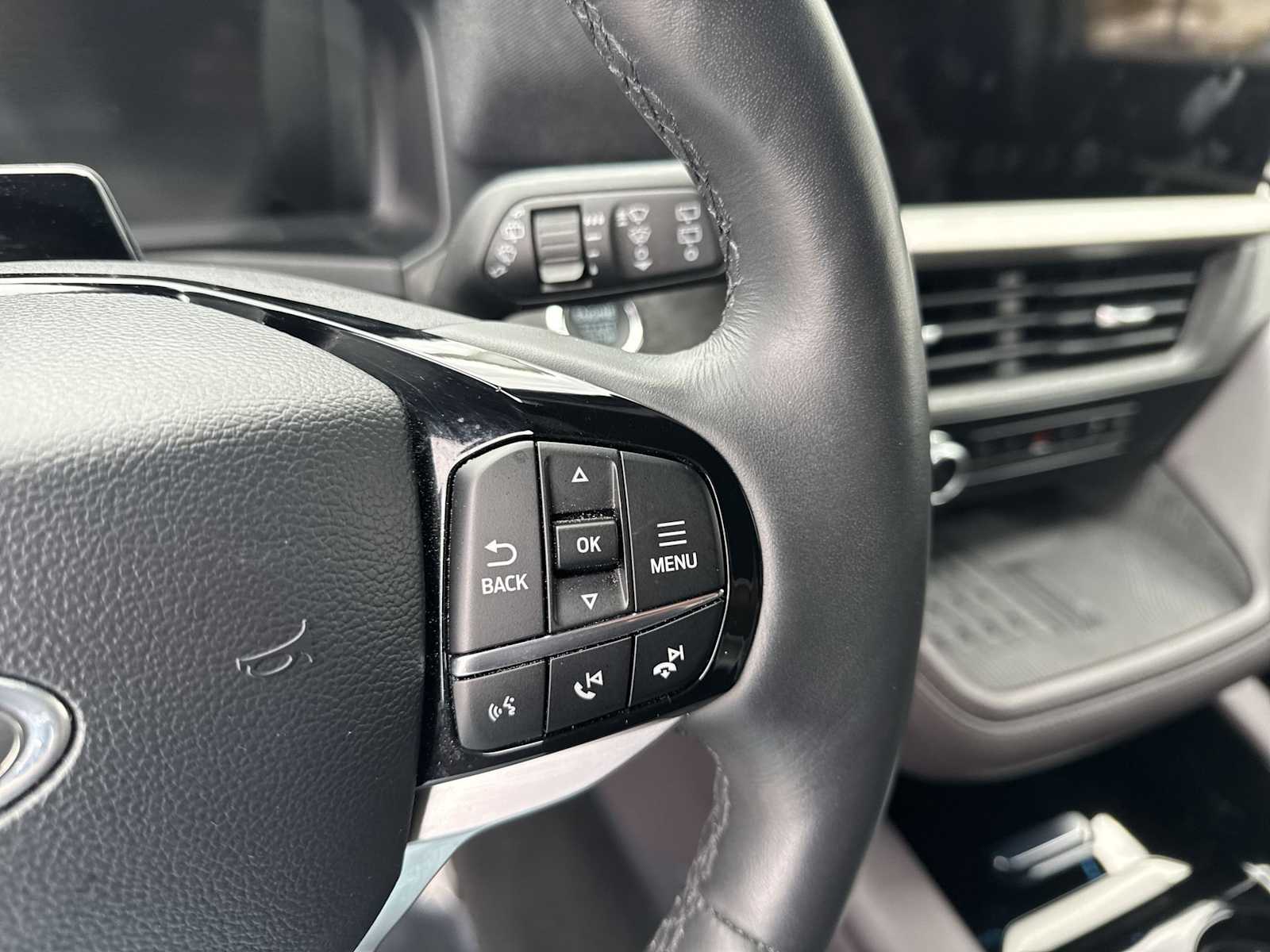 Thumbnail: 2025 Ford Explorer - 26