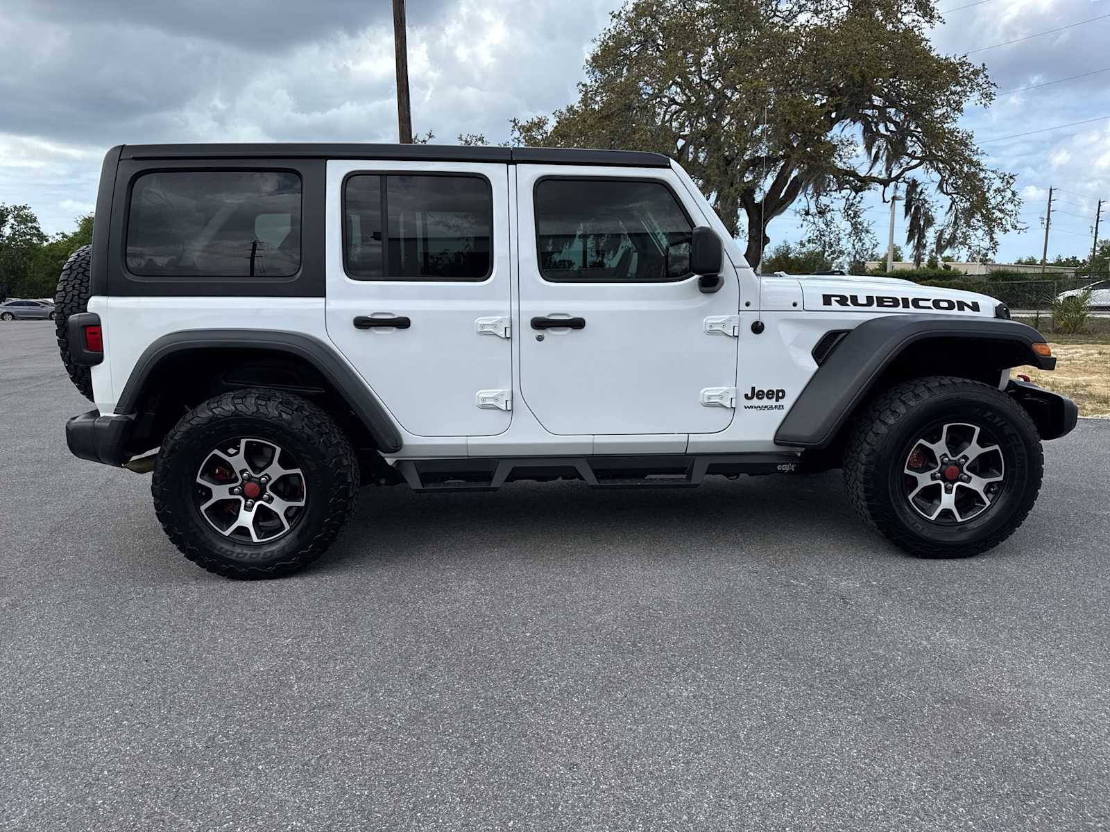 Thumbnail: 2021 Jeep Wrangler - 15