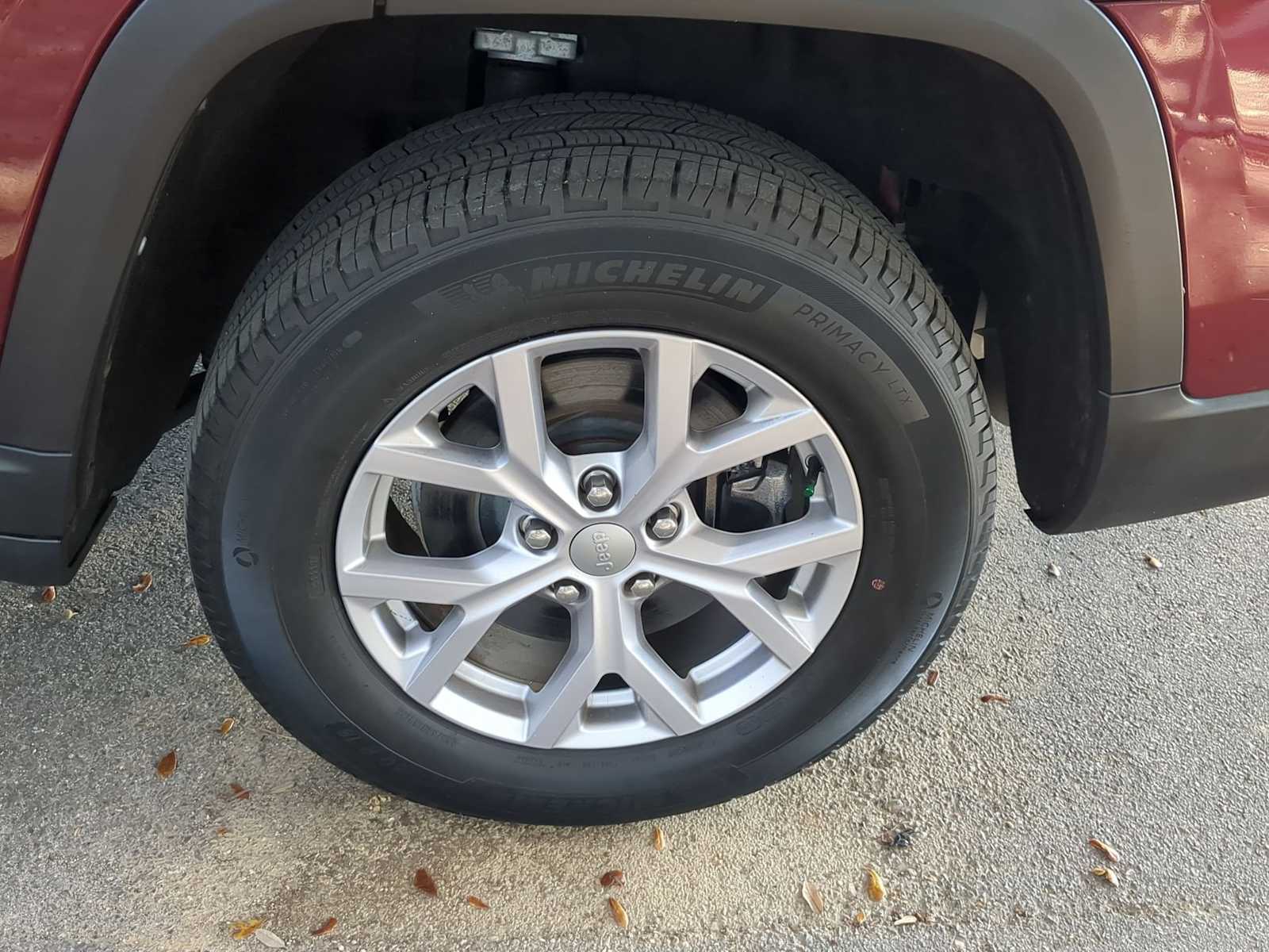 Thumbnail: 2022 Jeep Grand Cherokee - 14