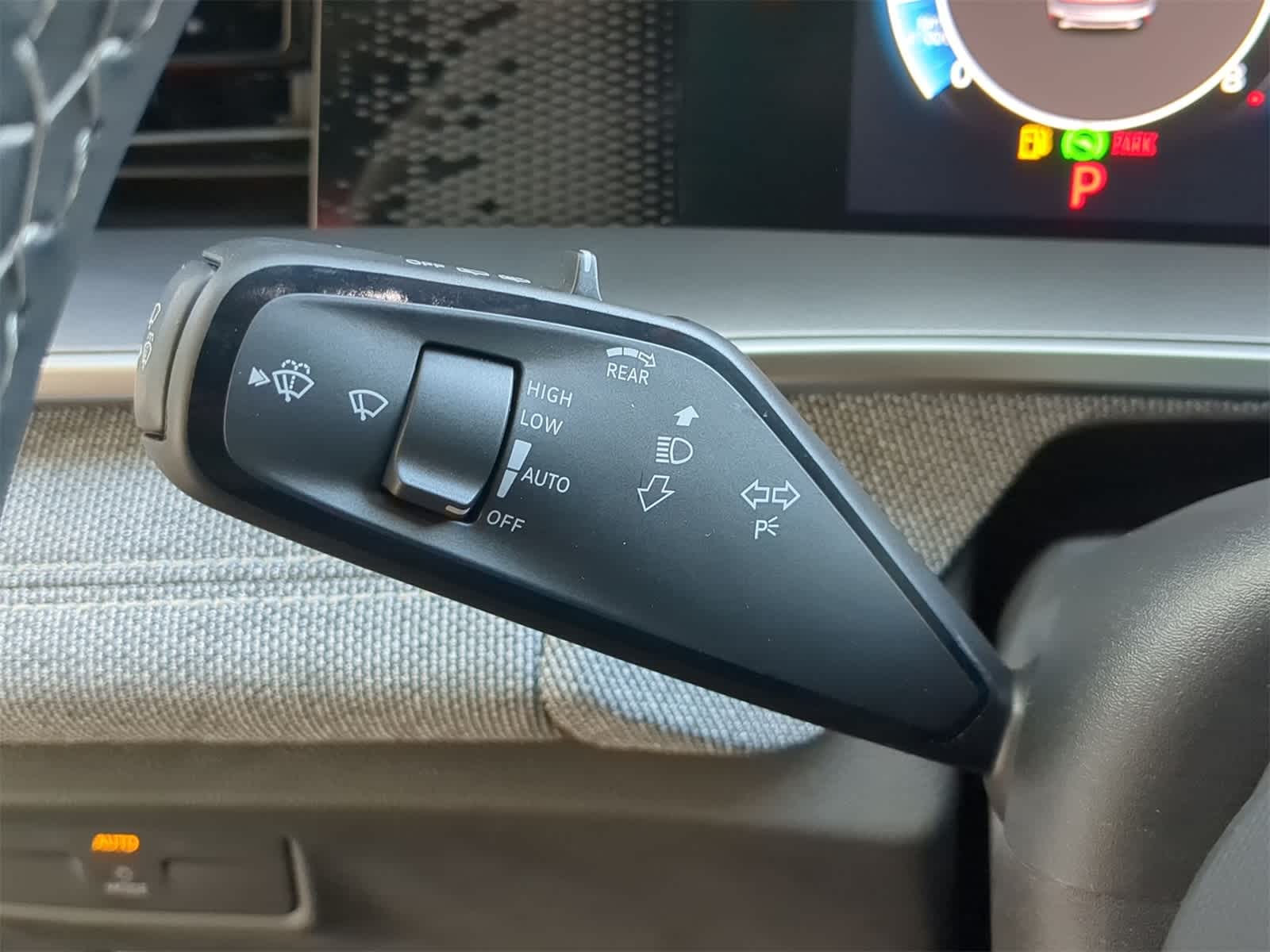 Thumbnail: 2025 Volkswagen Tiguan - 25