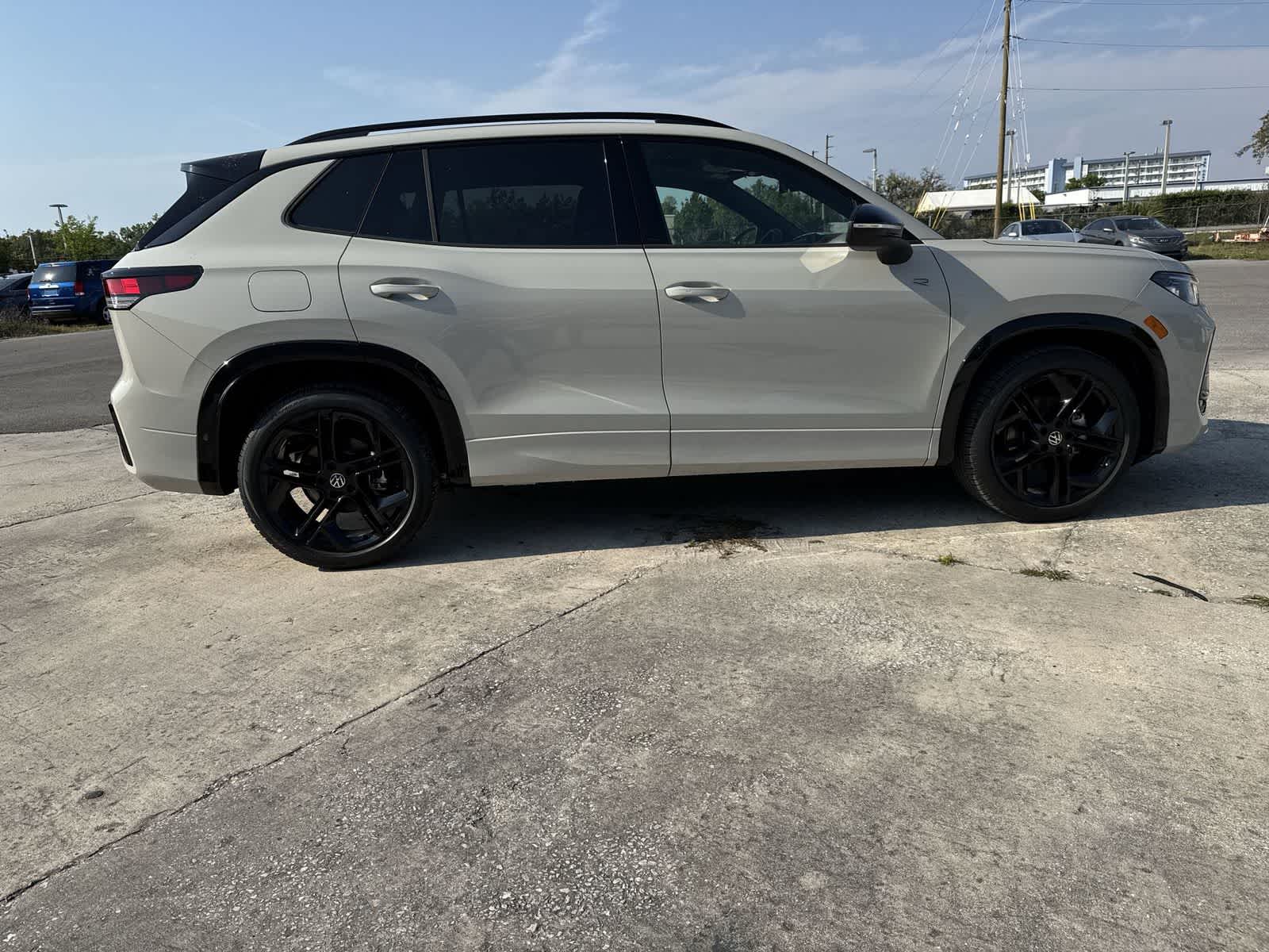 Thumbnail: 2026 Volkswagen Tiguan - 7