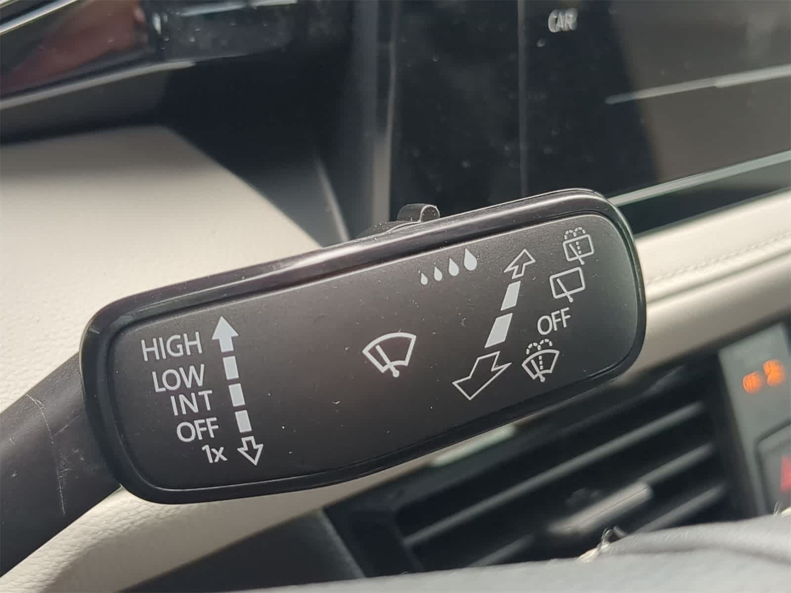 Thumbnail: 2025 Volkswagen Taos - 26