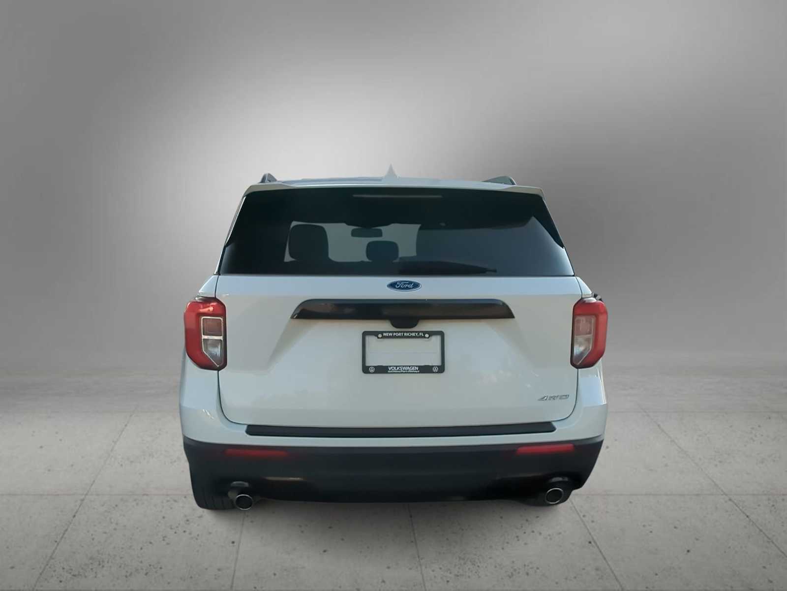 Thumbnail: 2022 Ford Explorer - 7