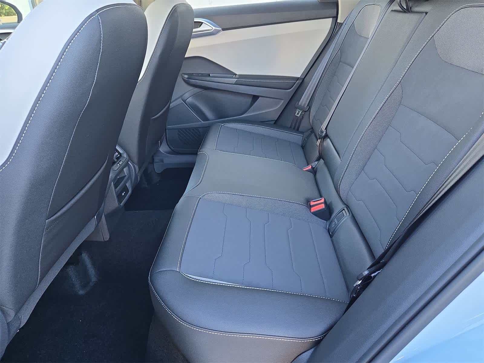 Thumbnail: 2025 Volkswagen Taos - 19