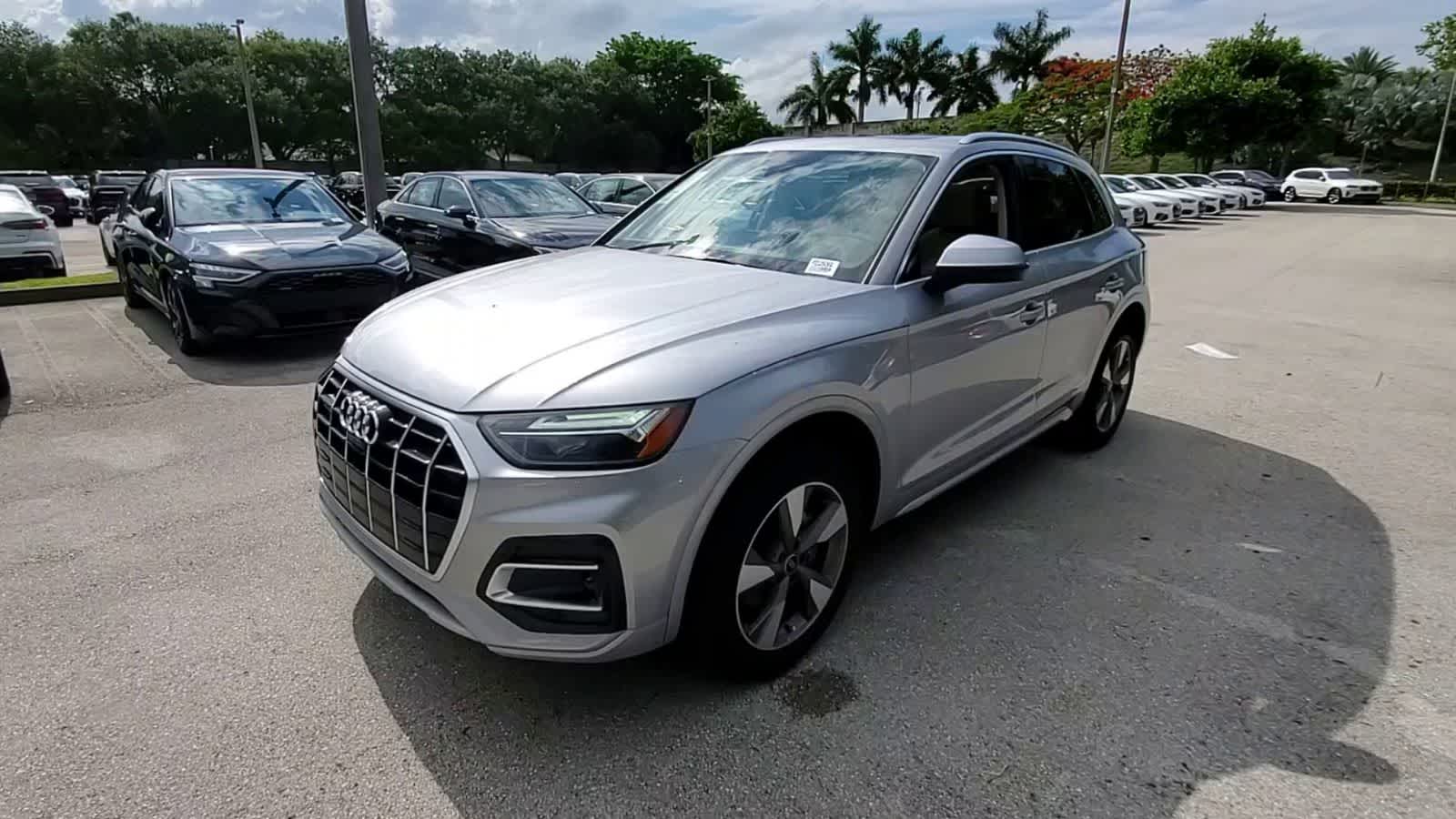 Thumbnail: 2023 Audi Q5 - 4