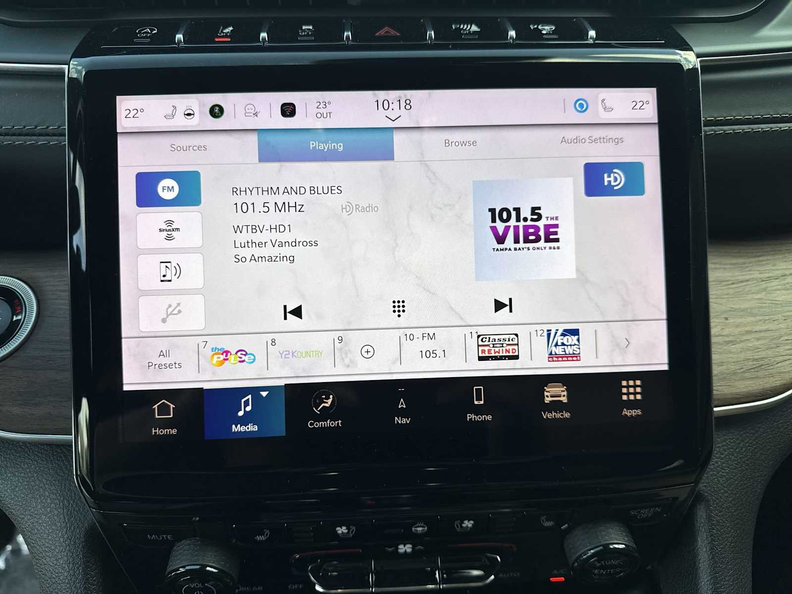 Thumbnail: 2022 Jeep Grand Cherokee - 28