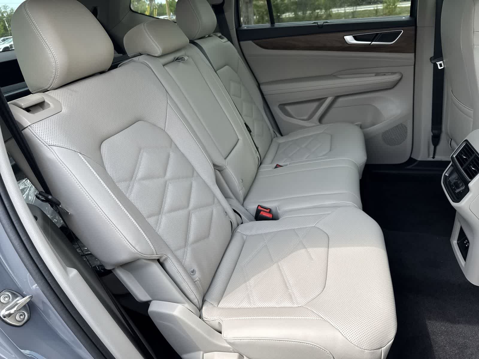 Thumbnail: 2026 Volkswagen Atlas - 19