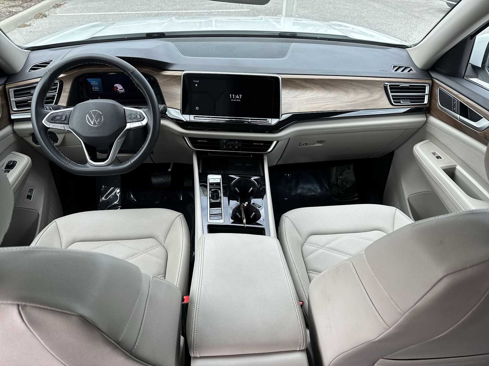 Thumbnail: 2025 Volkswagen Atlas - 14