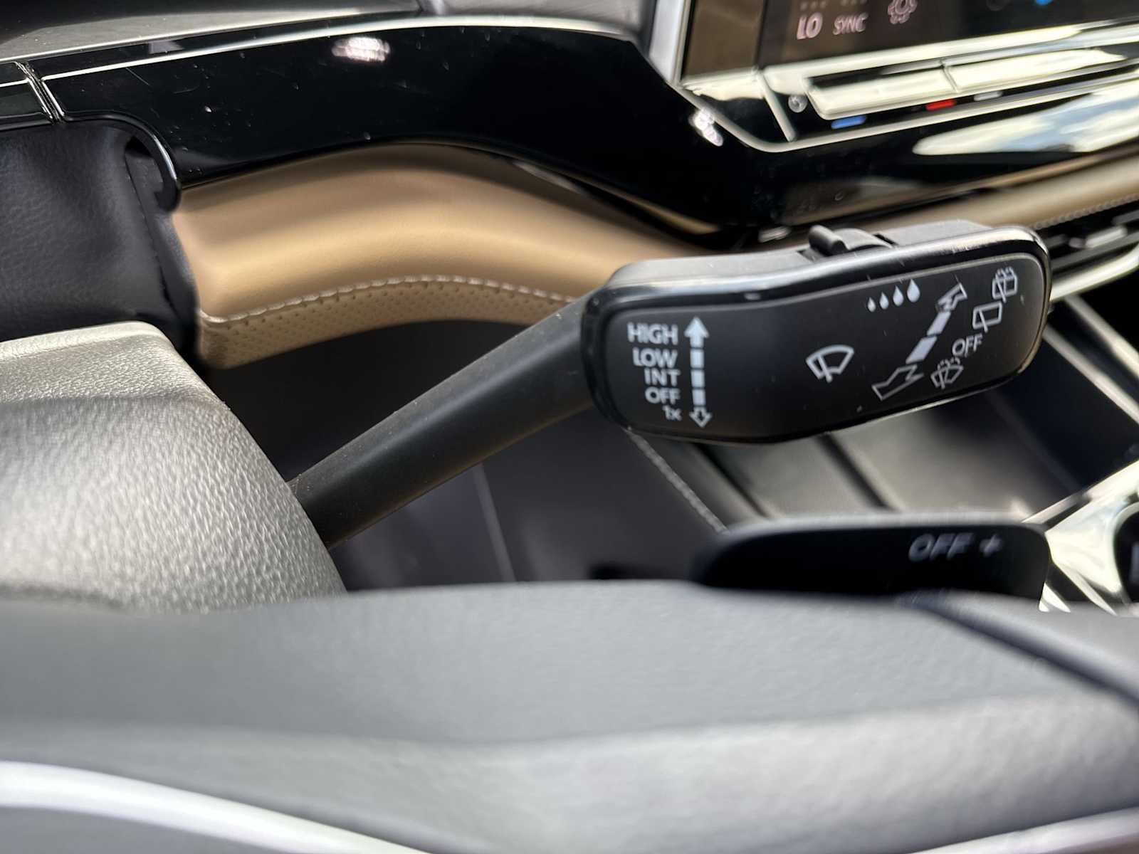 Thumbnail: 2024 Volkswagen Atlas - 25