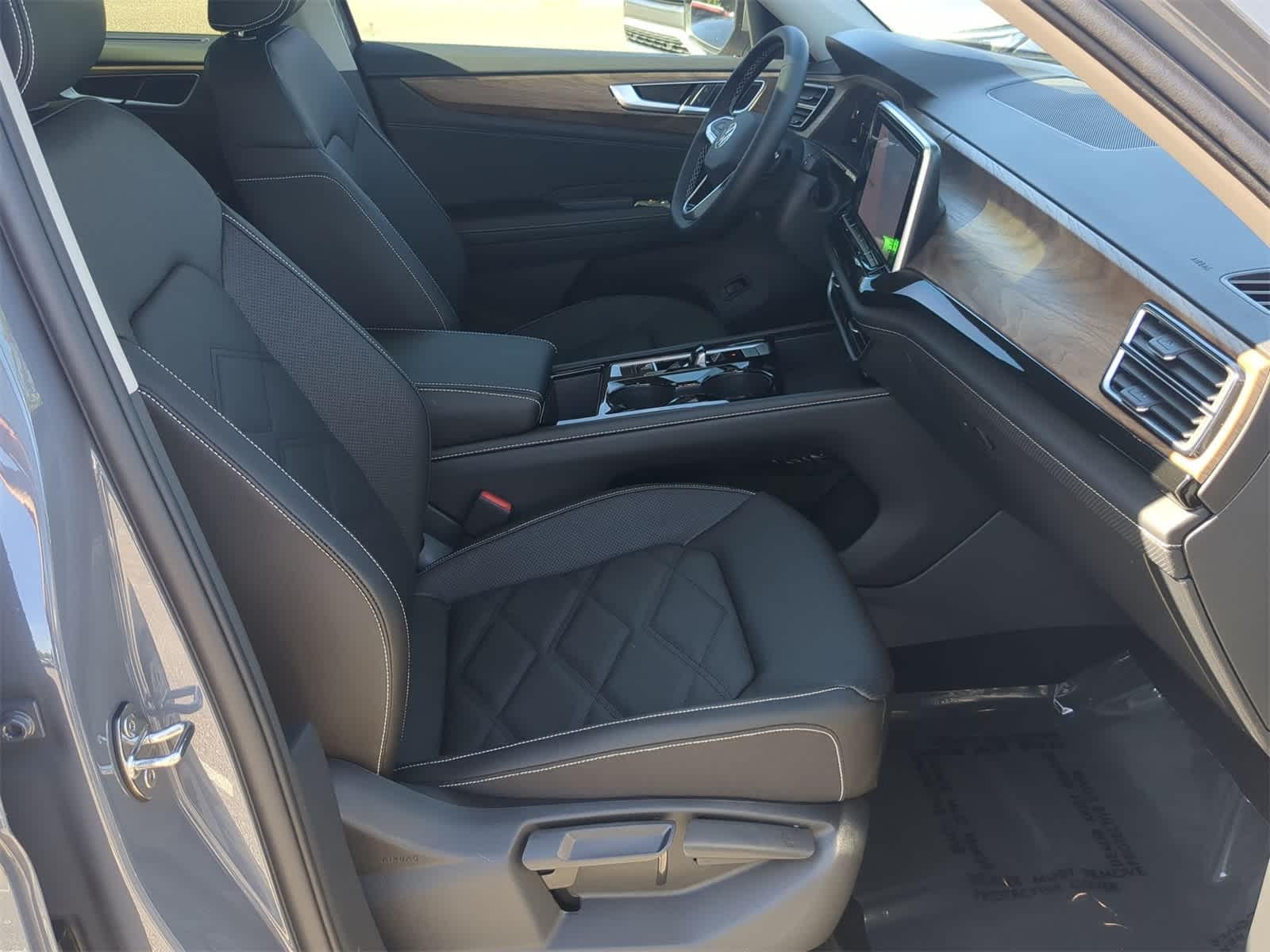 Thumbnail: 2026 Volkswagen Atlas - 23