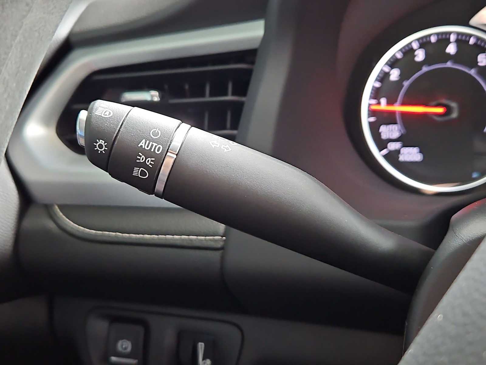 Thumbnail: 2023 GMC Acadia - 27