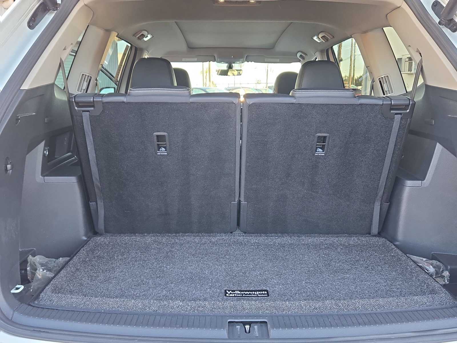 Thumbnail: 2022 Volkswagen Atlas - 32