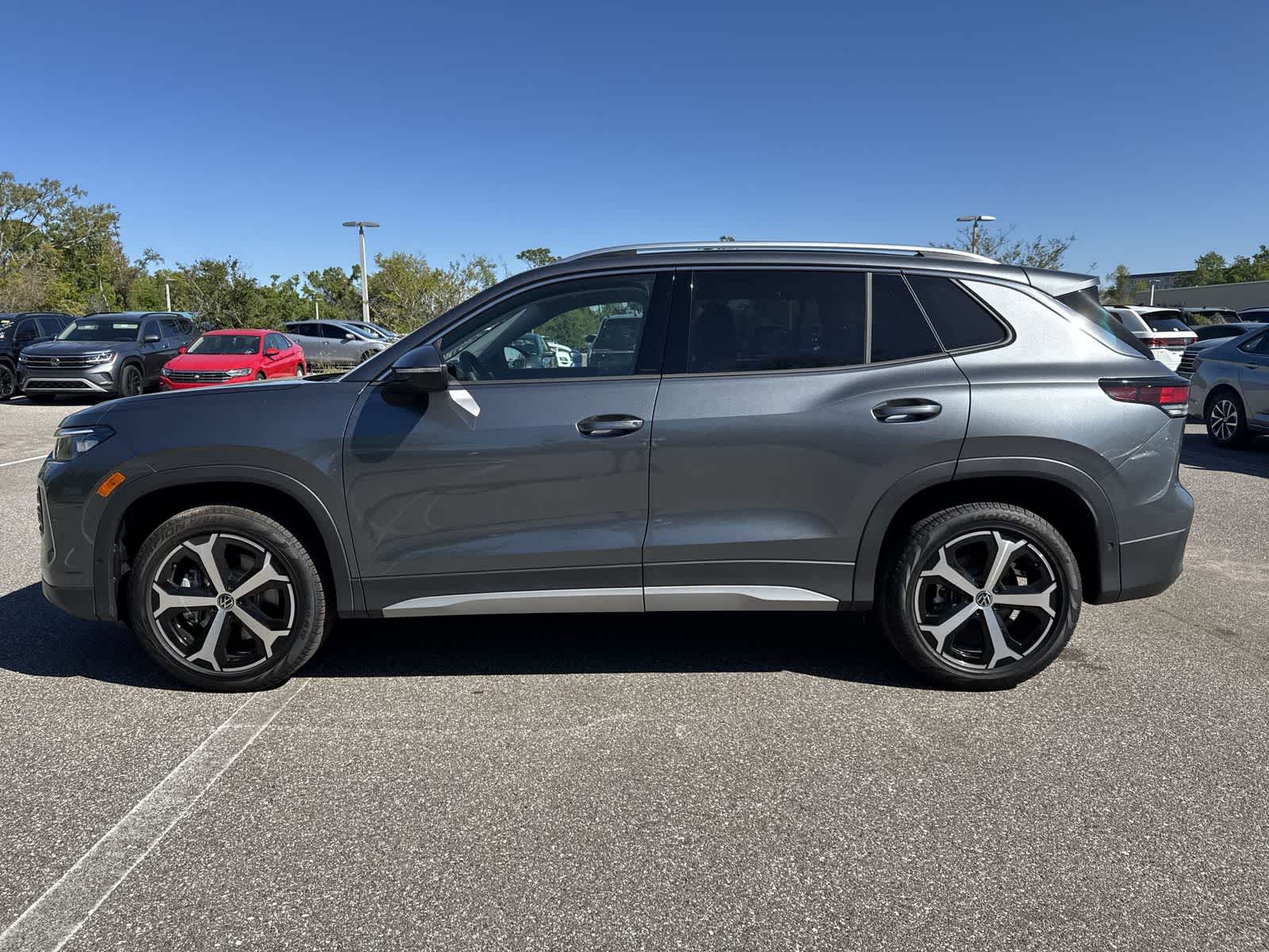 Thumbnail: 2026 Volkswagen Tiguan - 3