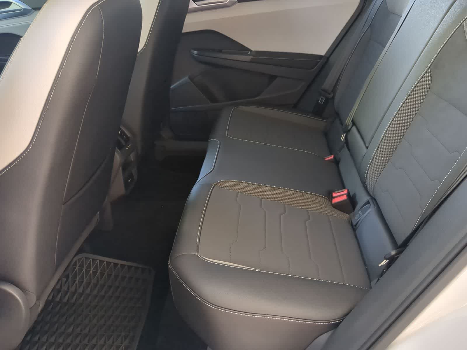 Thumbnail: 2025 Volkswagen Taos - 19