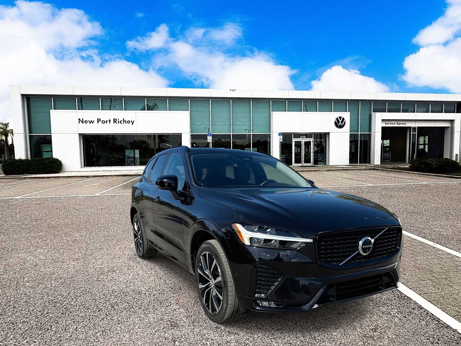 Thumbnail: 2023 Volvo XC60 - 2