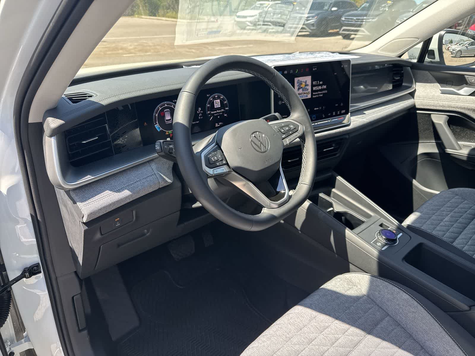 Thumbnail: 2026 Volkswagen Tiguan - 2