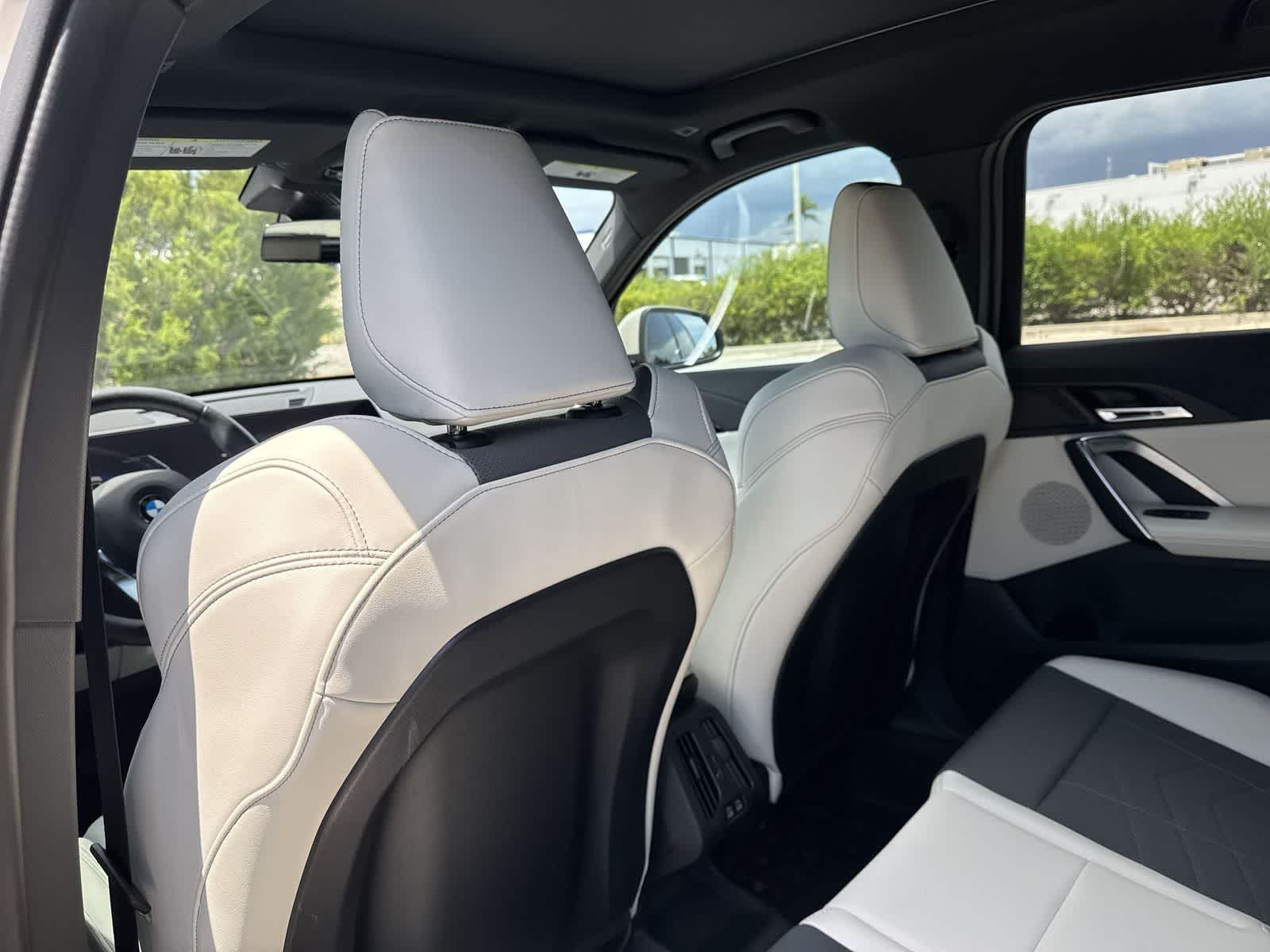 Thumbnail: 2026 BMW X1 - 16