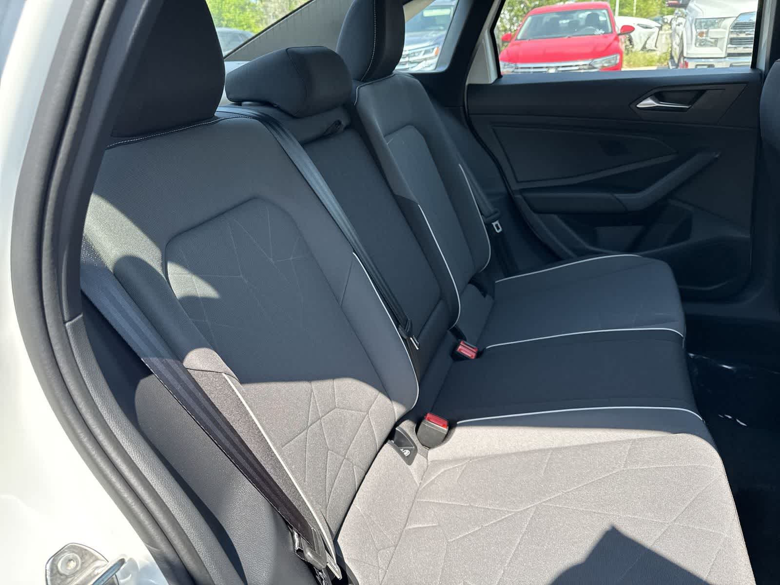 Thumbnail: 2026 Volkswagen Jetta - 18