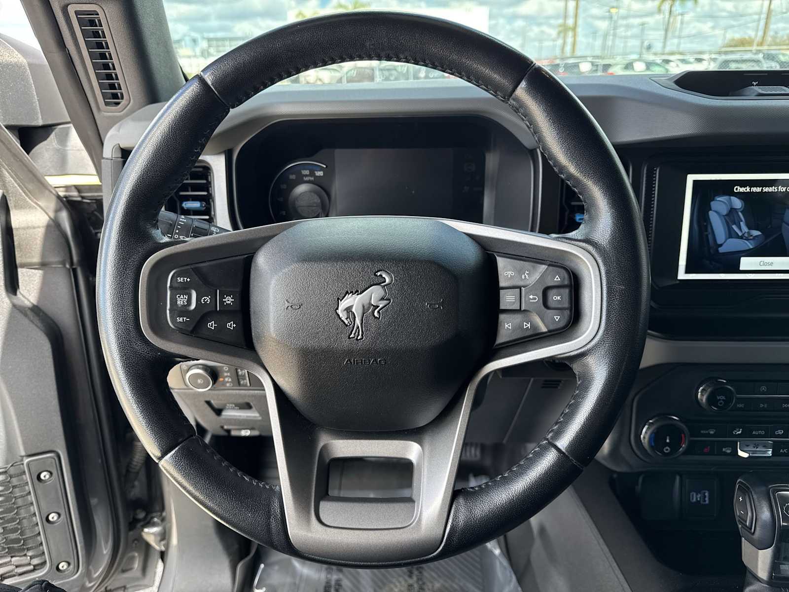 Thumbnail: 2022 Ford Bronco - 21