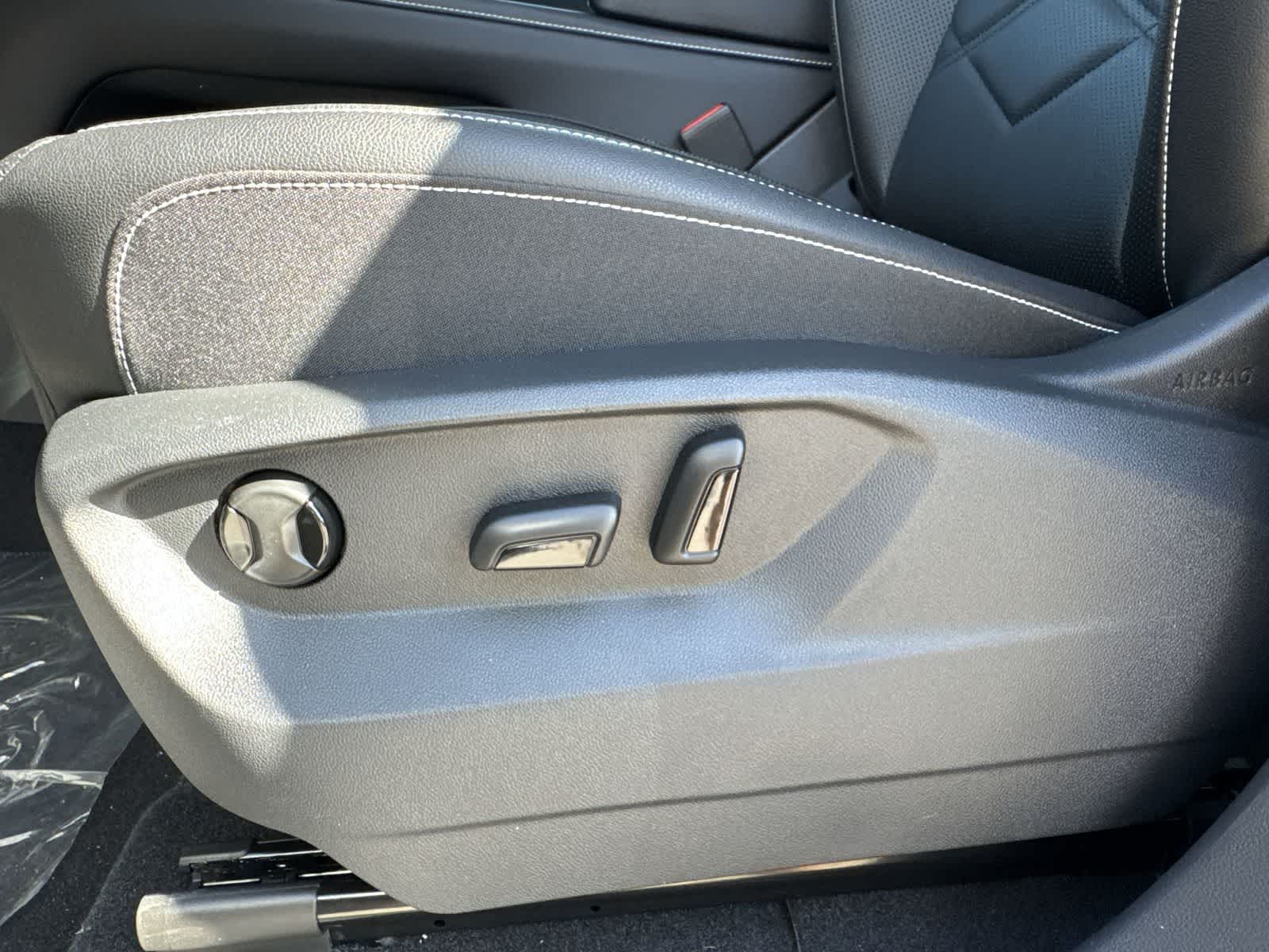 Thumbnail: 2026 Volkswagen Atlas - 15