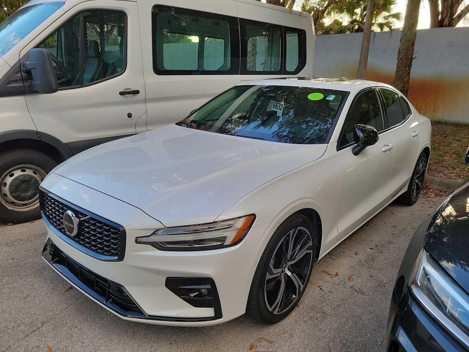 Thumbnail: 2023 Volvo S60 - 5