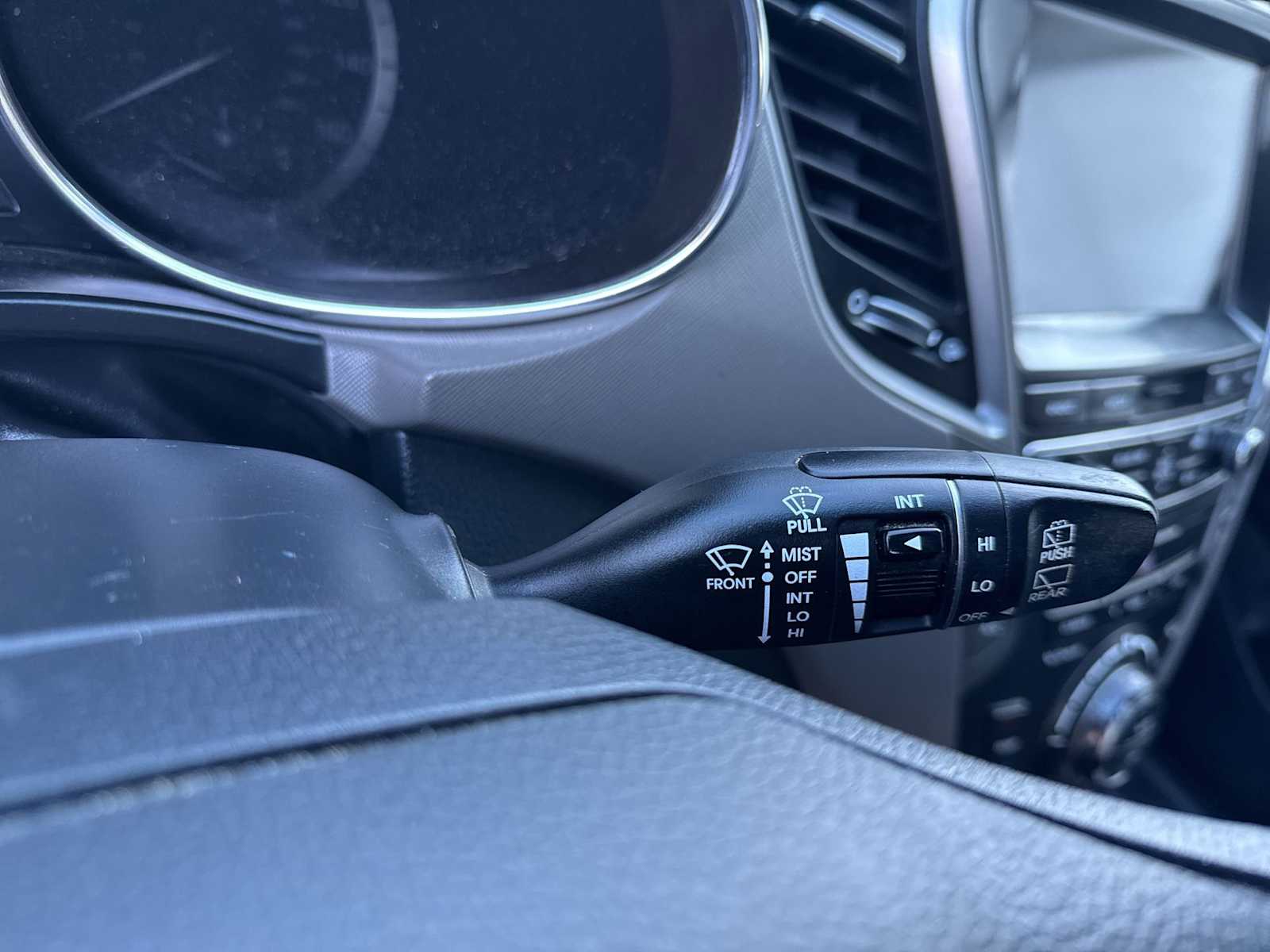 Thumbnail: 2017 Hyundai Santa Fe - 25