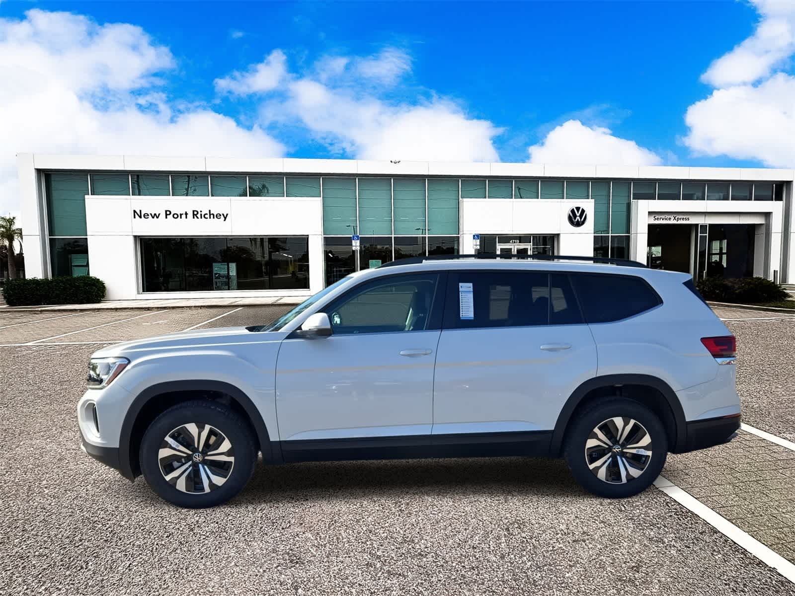 Thumbnail: 2026 Volkswagen Atlas - 5